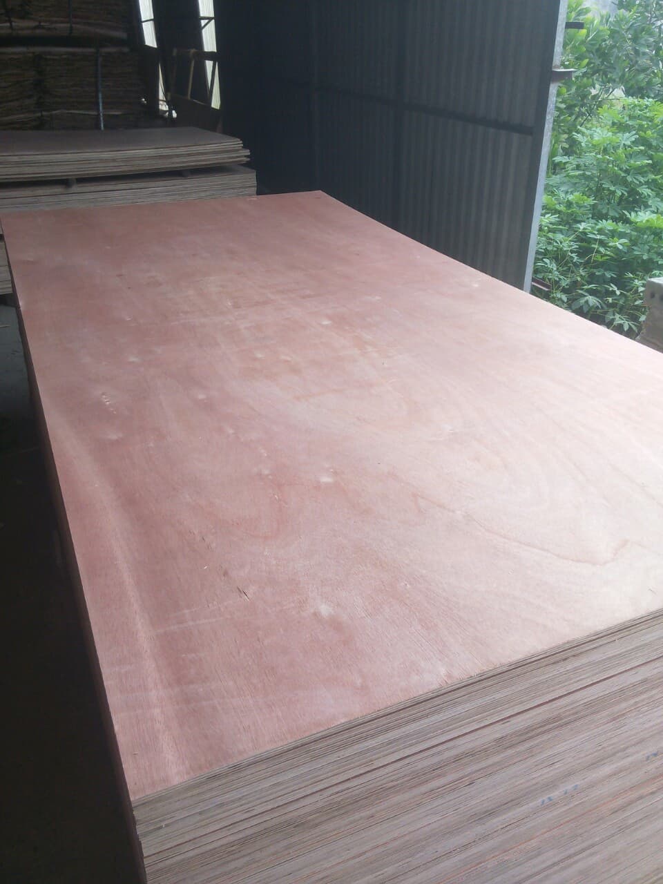 Plywood 4x8 feet size, thickness 7mm grade BC