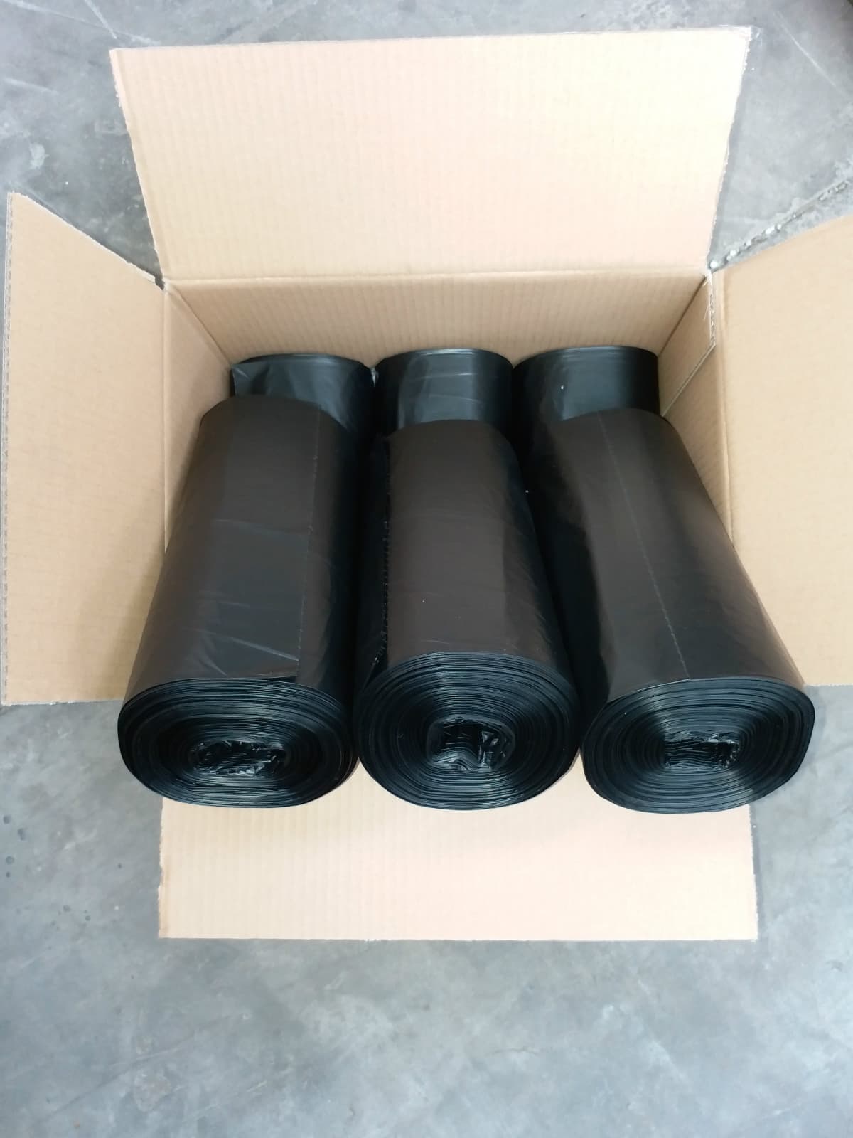 http://web.tradekorea.com/product/785/1459785/hdpe%20star%20seal%20trash%20bag%20on%20roll_4.jpg