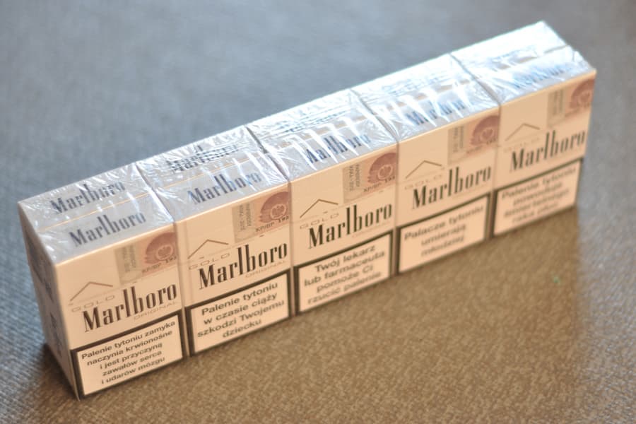 Marlboro Gold cigarettes at best price & free international shipping!