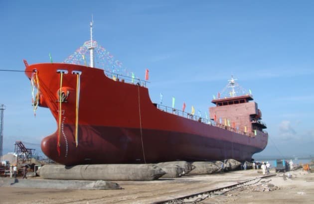 ship launching airbags and boat fenders: New Oil tanker 