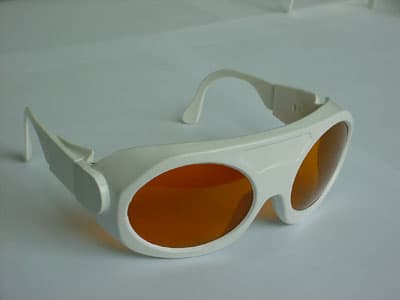 Laser Safety Goggles: Description : laser protective goggles is produced by 