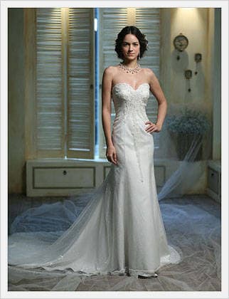 Wedding Dress Description 0910A halter highneck mermaid line dress that