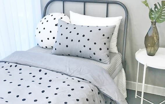 Dot Seasonless Comforter