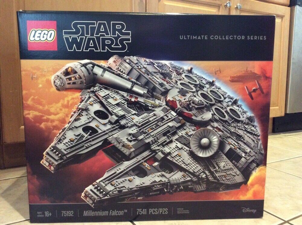 Brand New LEGO Star Wars 75192 Ultimates Collector_s Millennium Falcon _7541 Pcs Part_