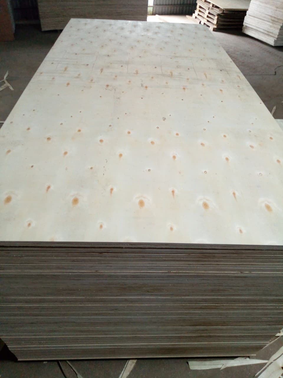Cheap plywood grade BC for packing from Vietnam factory