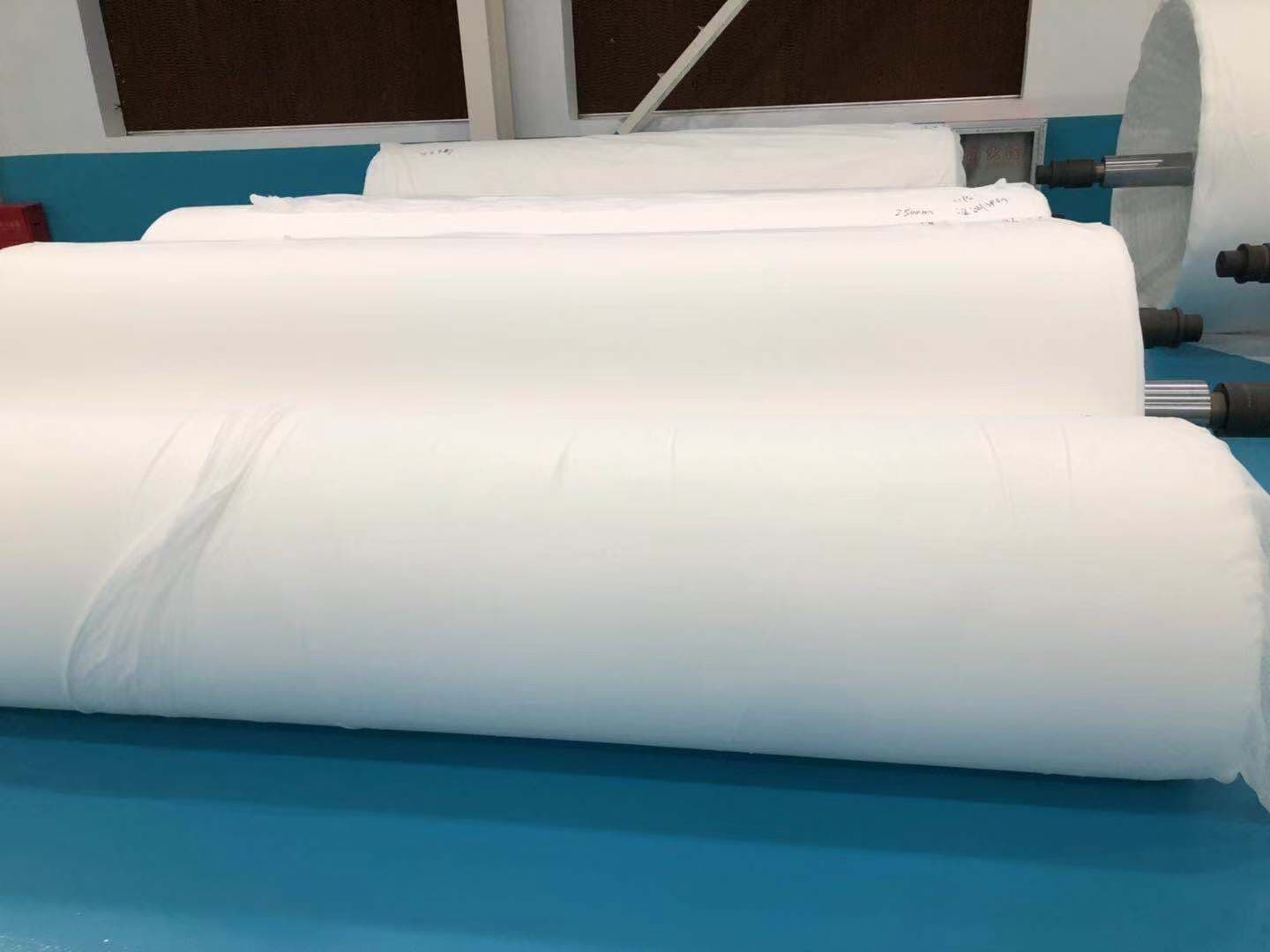 Spunlace nonwoven fabric for wet wipes