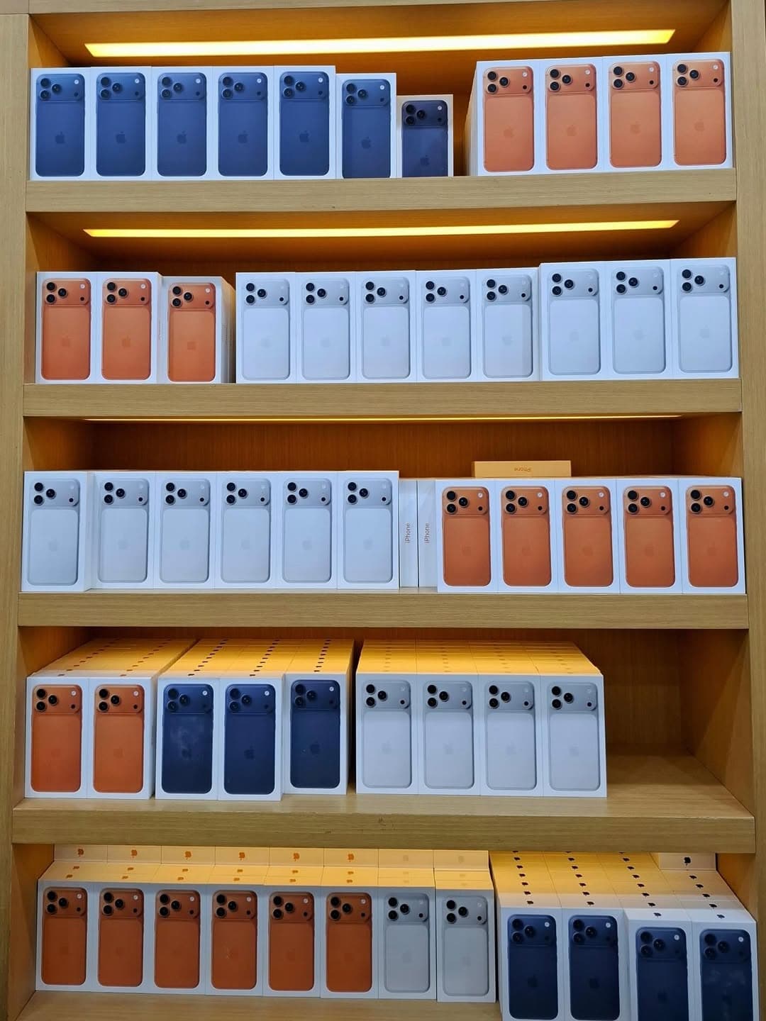 Apple iPhone 17 Pro Max 256GB 6_9_inch OLED Super Retina XDR Display Factory Unlocked