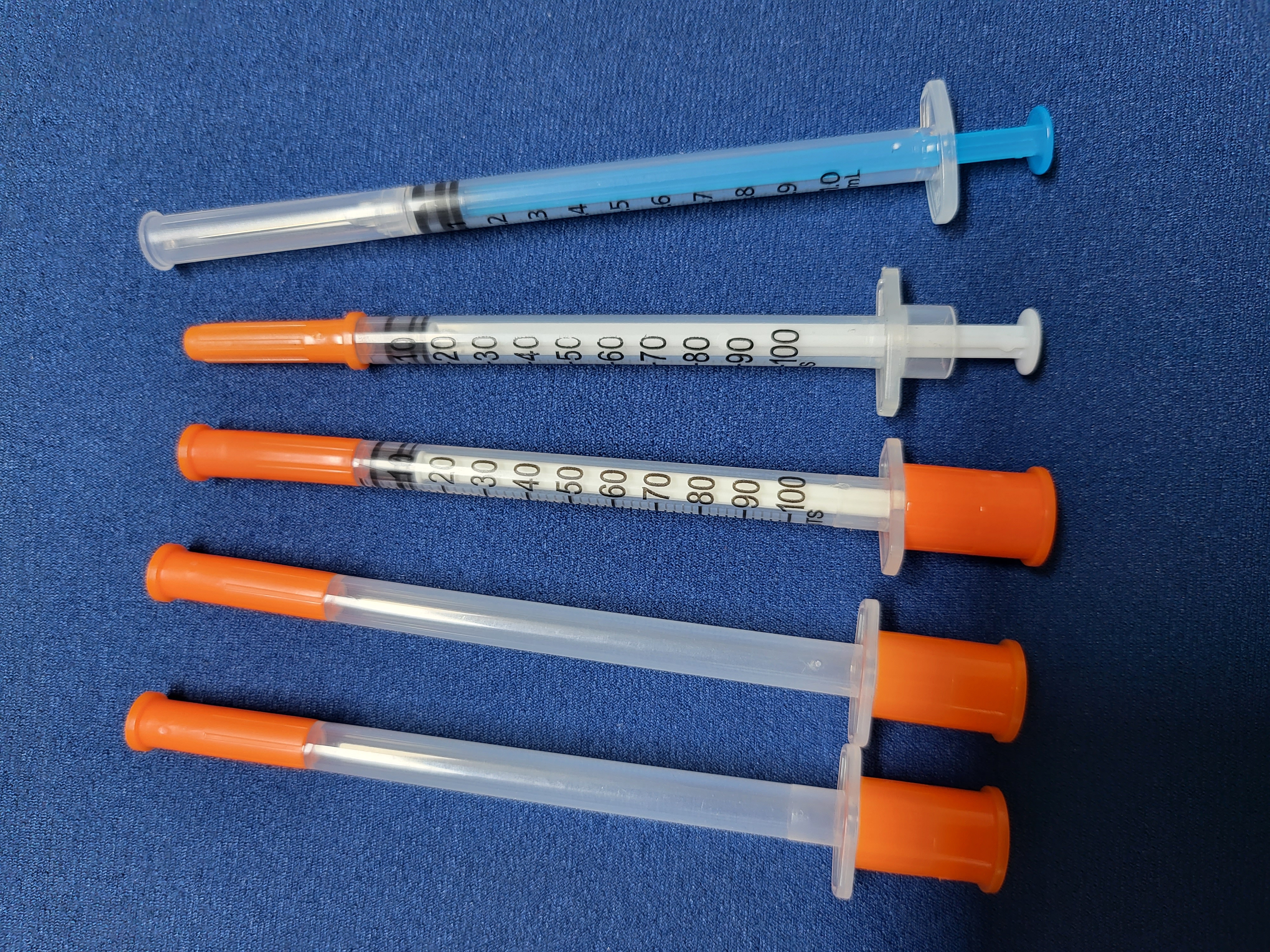 Insulin Syringe_ Syringe_ Uni_Body Syringe_ LDS syringe