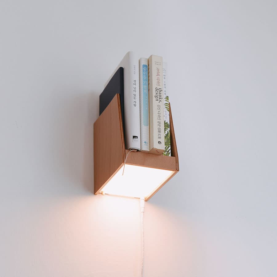Book shelf lamp