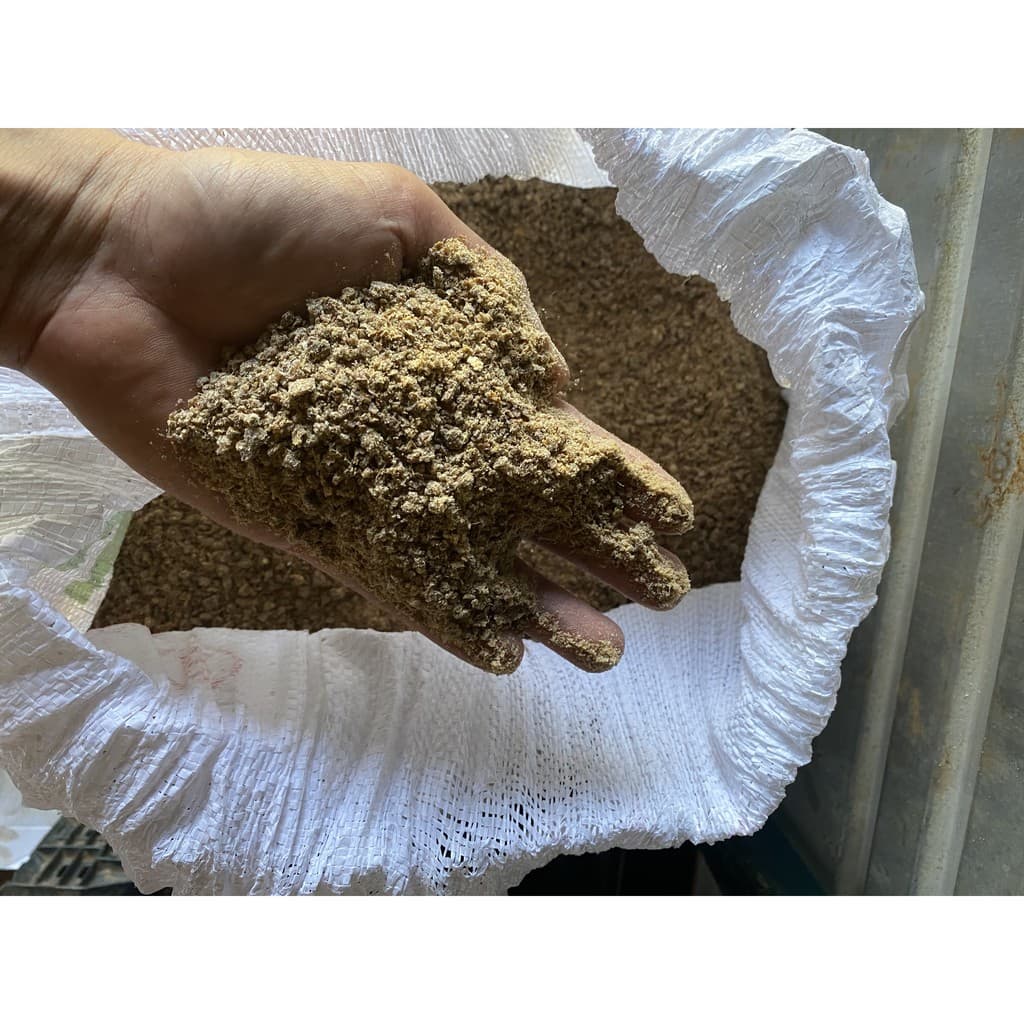 Groundnut meal 45_ protein for fertilizer and animal feed cheap price from Vietnam