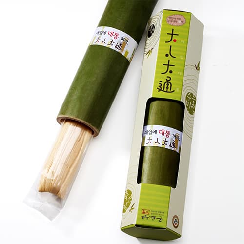 Hojeongga HabgyeokYeot_Korean Rice Taffy_ Gift in Bamboo 60g