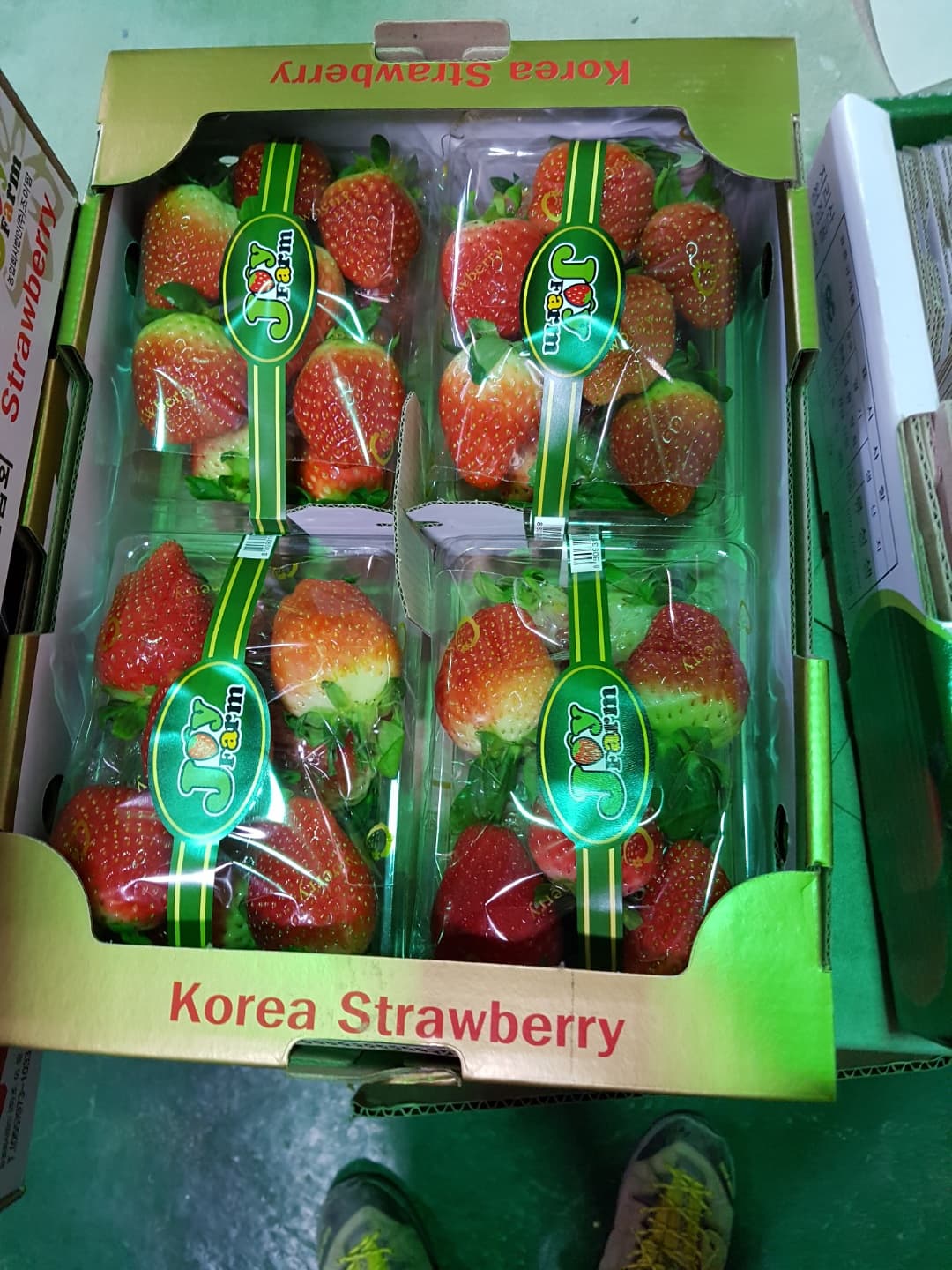 KOREAN STRAWBERRY