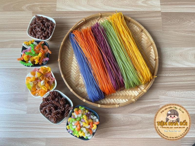 Vegetable rice noodle colorful for cooking from Vietnam _Dried rice vermicelli vegetable color