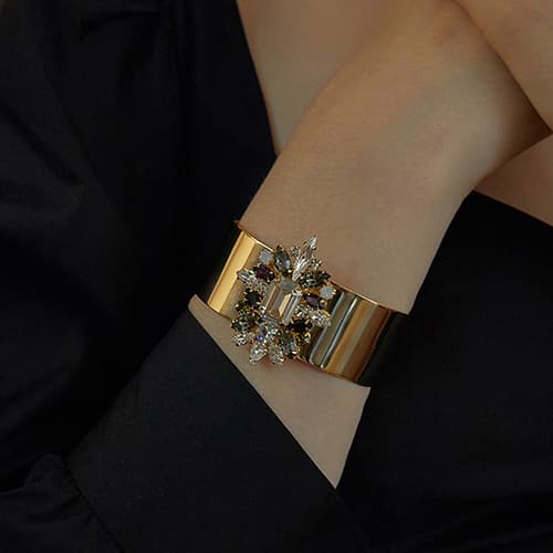 Jewelry_Versailles Bangle
