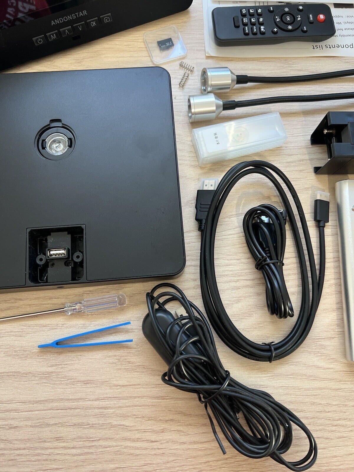 Andonstar AD249S_P 10_1 Inch HDMI Digital Microscope