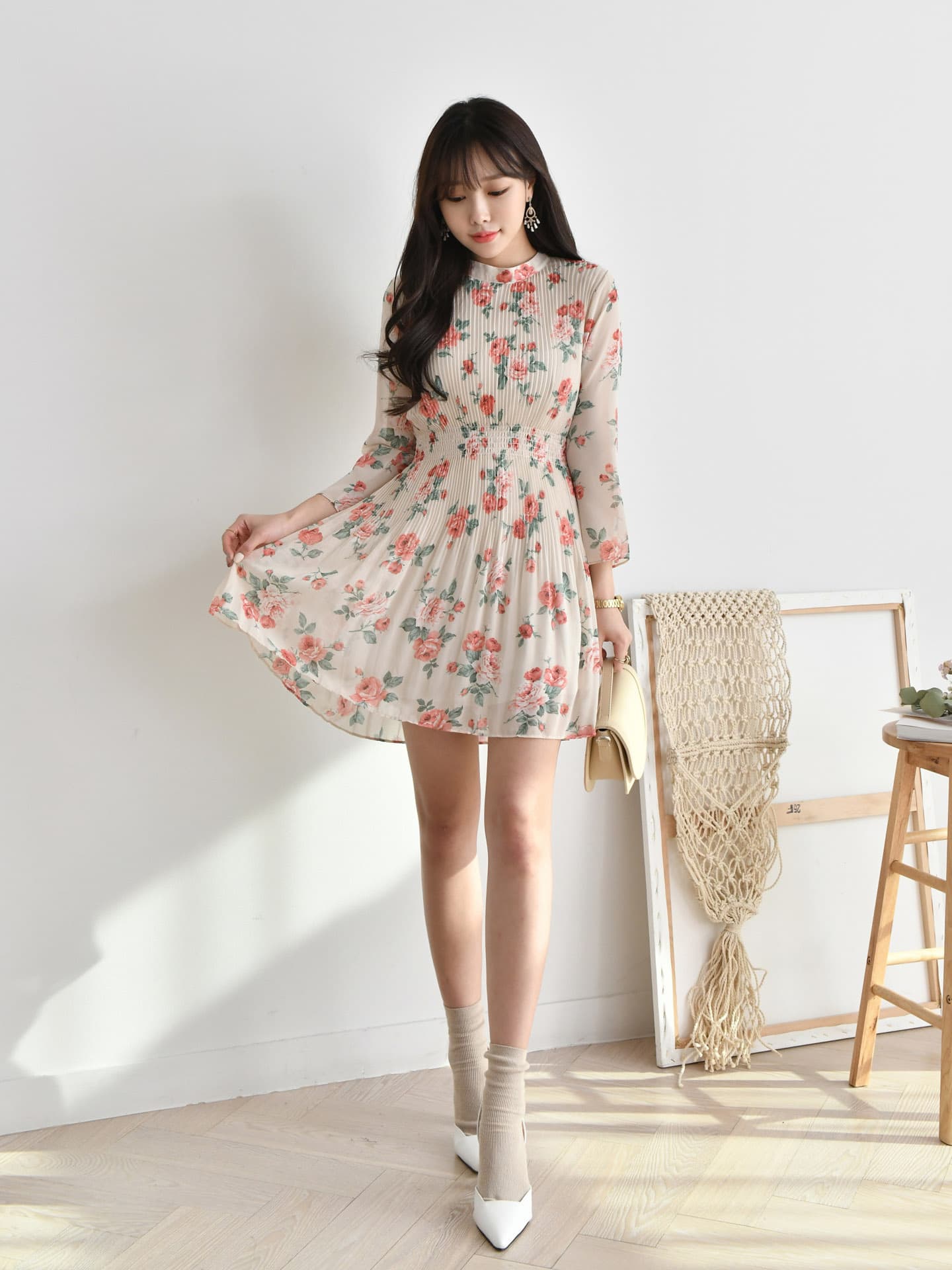 Dresses_ Mini Dresses_ Floral Pattern_ Pleated Skirt