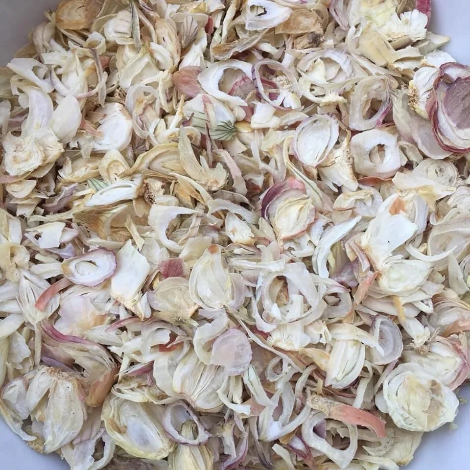 DRIED ONION FROM VIETNAM SUPPLIER WITH CHEAPEST PRICE 2023_DRIED SHALLOT FLAKE ONION FLAKE