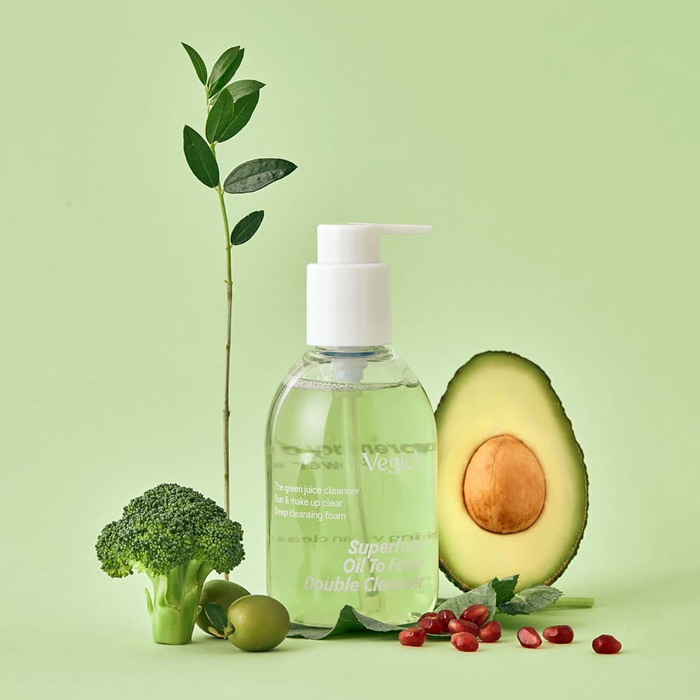 Vegick Superfood Oil to Foam Double Cleanser