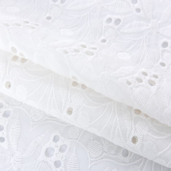 high quality swiss  white cotton lace embroidery fabric