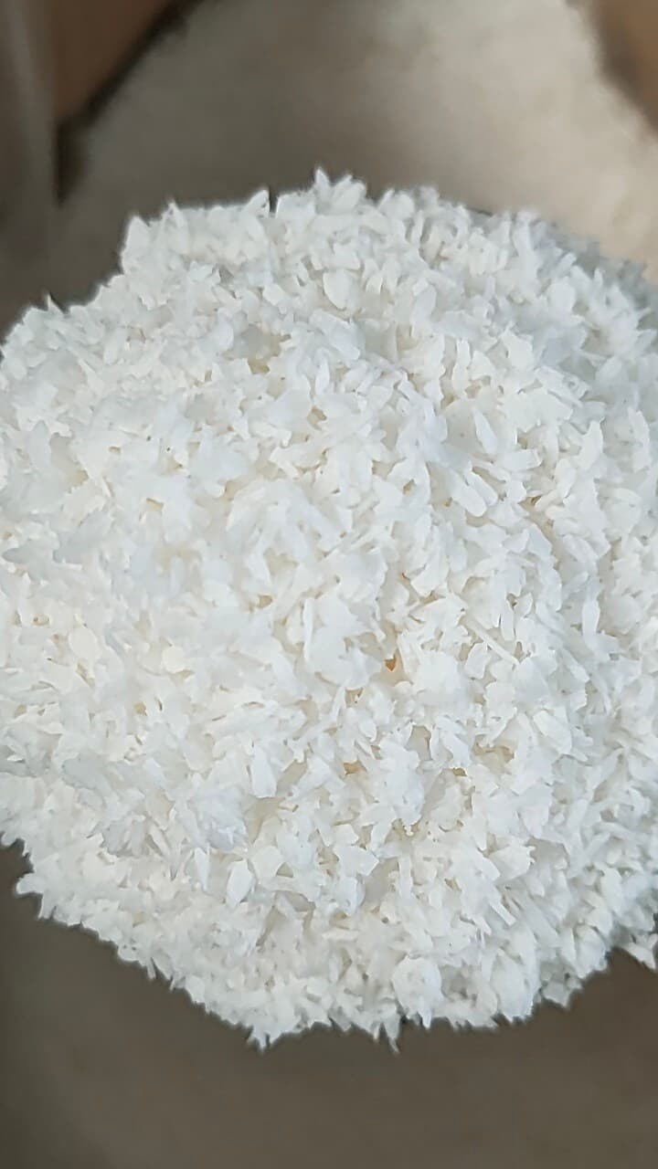 VIETNAMESE DESICCATED COCONUT HIGH FAT FACTORY PRICE WITH PREMIUM QUALITY