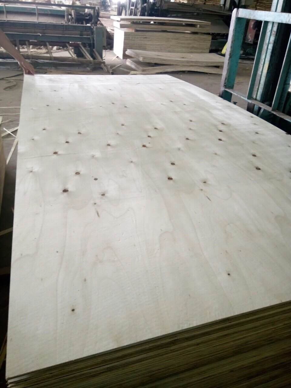 Lowest price packing plywood from Vietnam