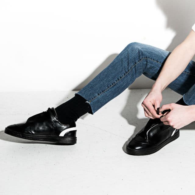 K_FASHION OFF_court sneakers_black_