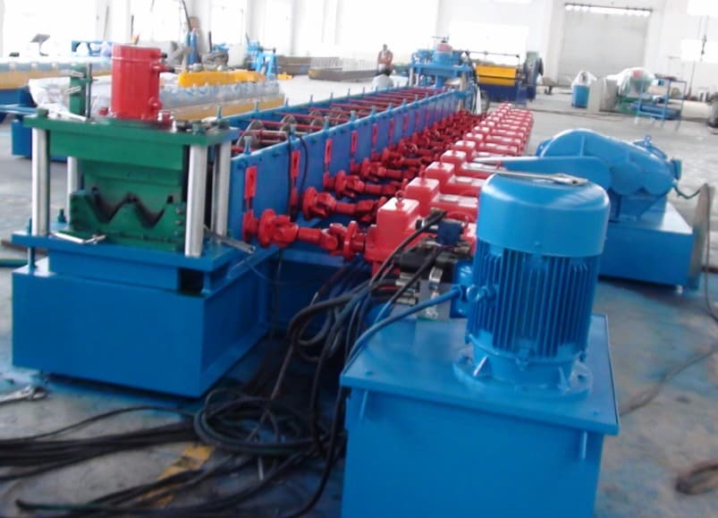 Road Guard Roll Forming Machine