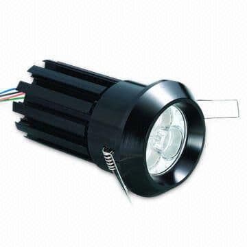 LED Spotlight Bulb with 15W Power Consumption and 600lm Luminous Flux, Suitable for Product Display