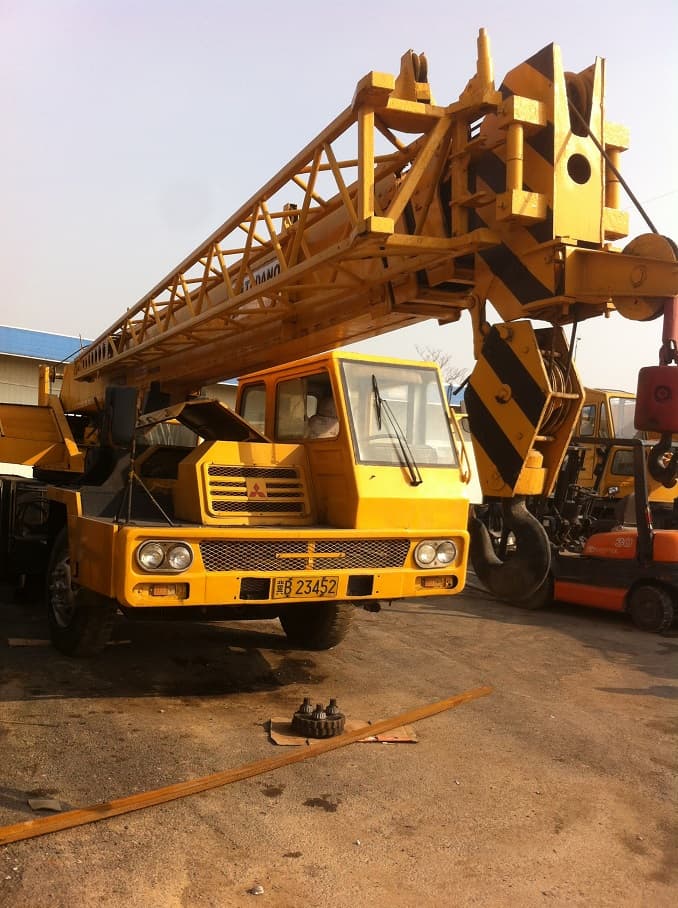 Used TADANO TG-250E Fully Hydraulic Truck Cra