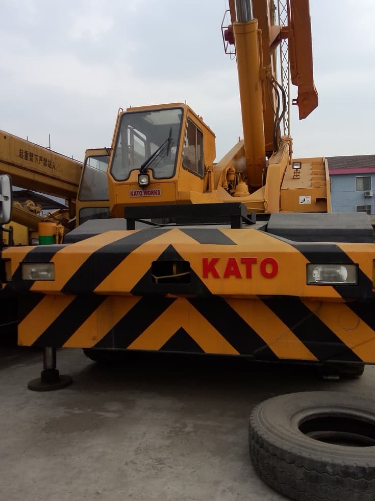 Used Rough Terrain Crane KATO KR500-III   Hig