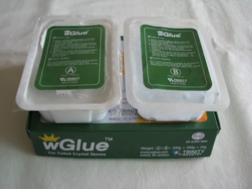 wGlue setting for  foiled crystal stones as like Swalovski stones and Stellux Austrian Crystal.