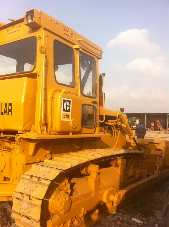 Used bulldozer CAT D7G