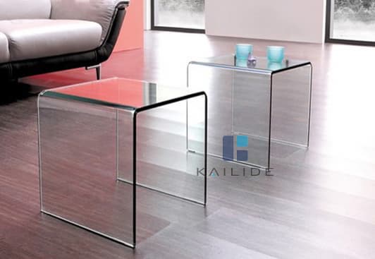 F-002 Clear Coffee Table