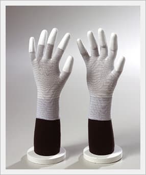 Glove (CAESD-220)