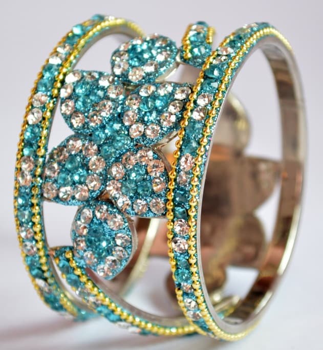 Sky- blue magnificence bangles