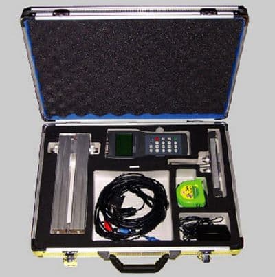 EU-109H Portable Ultrasonic Flowmeter Flow Meter 0.8% accuracy
