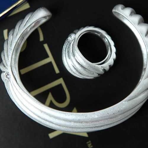 [LJ New York] Vivienne Luxury Bangle and Ring Set_Silver