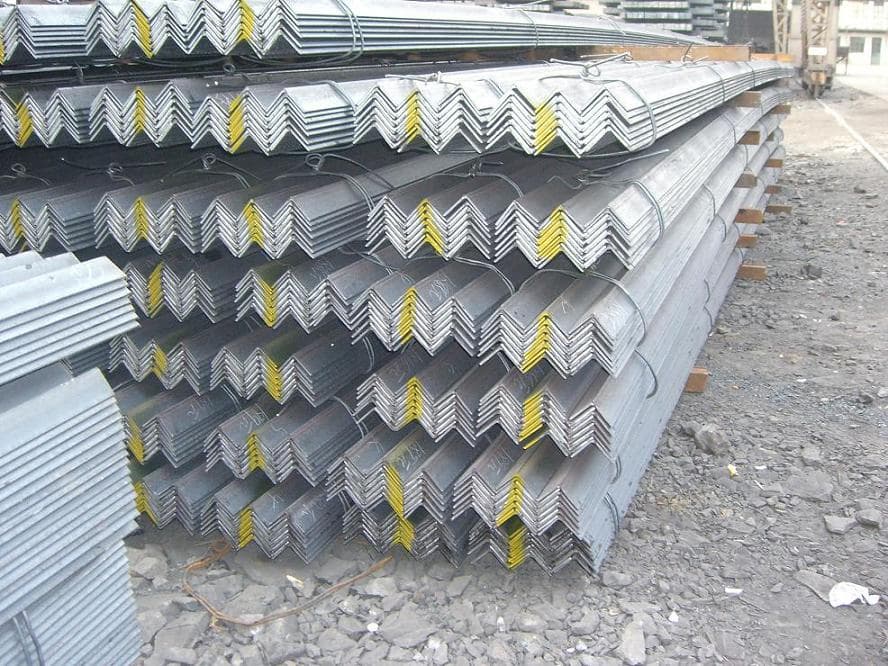 PRIME HOT ROLLED MILD STEEL ANGLE