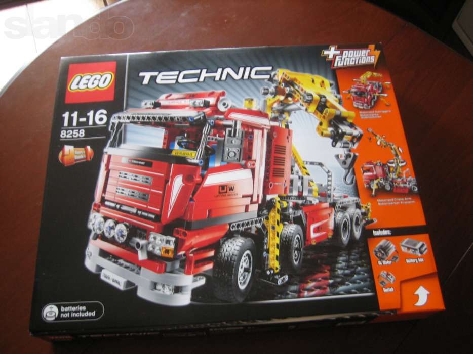 Lego Technic Set 8258 'Crane Truck' Misb