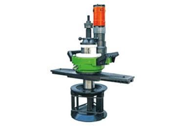 Movable internal-expanding Pipe End Beveling Machine