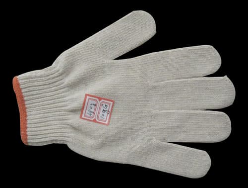 string knit gloves