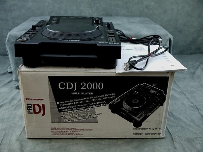 Pioneer CDJ-2000 Professional Tabletop Multi Player CD/MP3/USB