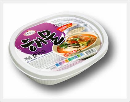 Instant Rice Noodle with Spicy Seafood Flavored Soup | tradekorea