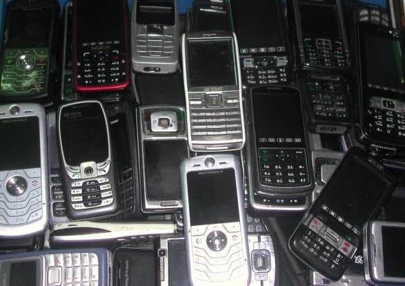 MOBILE PHONES scrap for sale