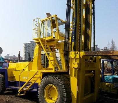 Used Komatsu Forklift FD400 in good condition