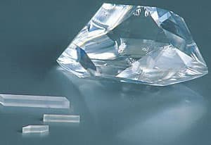 LBO crystal with high damage threshold coating