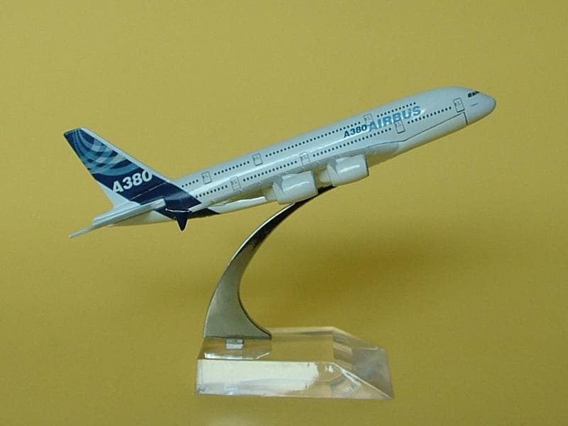 metal airplane model A380