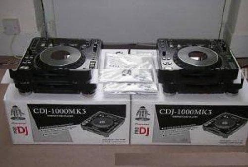 2x PIONEER CDJ-1000MK3  1x DJM-800 MIXER DJ PACKAGE---$2000usd