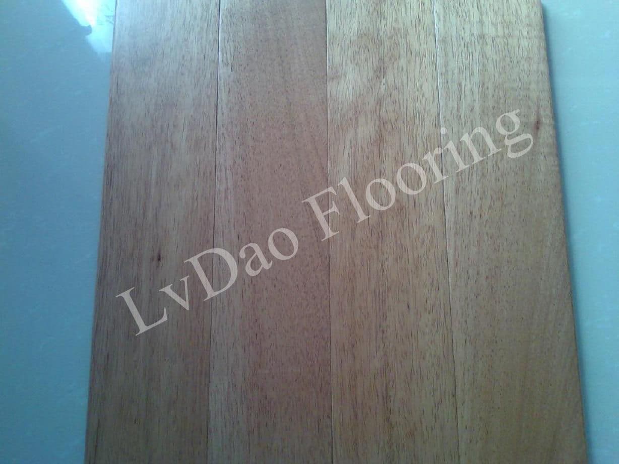 taun hardwood flooring