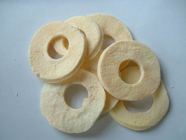Freeze dried apple ring